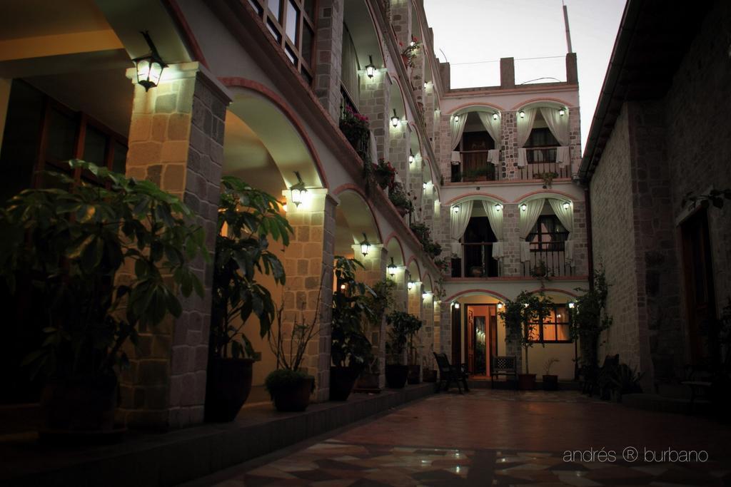 Latacunga Hostel Esterno foto
